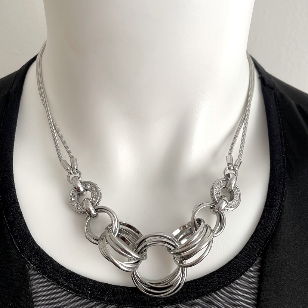Necklace Silver Tone